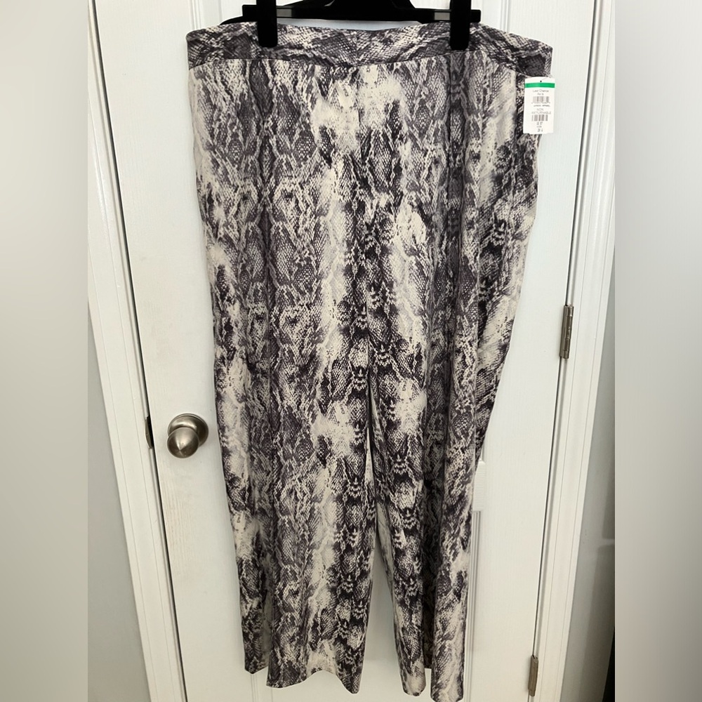 Plus size pants